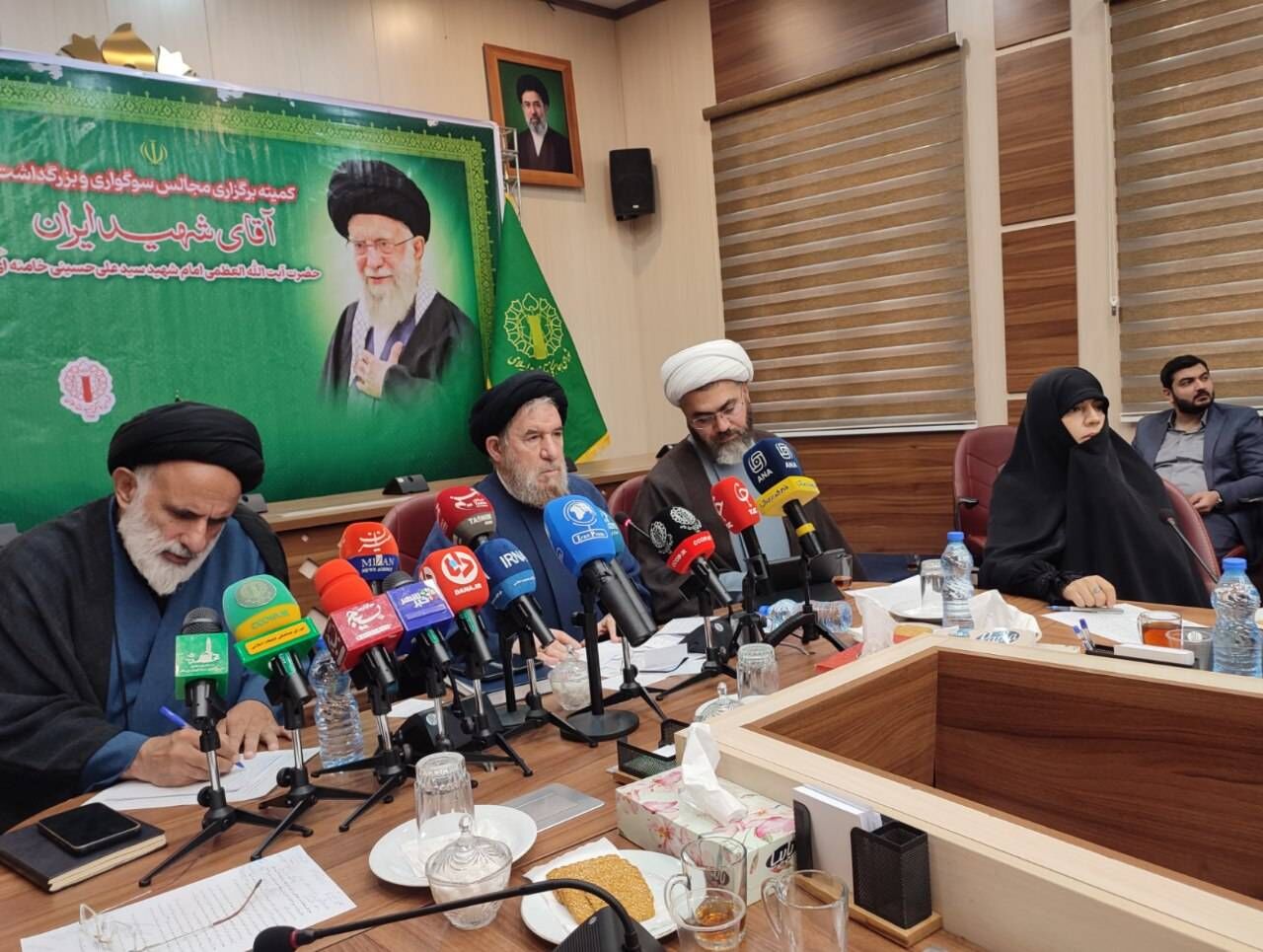 آغاز برنامه‌های اربعین رهبر شهید از سه‌شنبه در مصلی تهران/ ۲۹ مرداد مراسم اربعین آقای شهید ایران در سراسر کشور برگزار می‌شود