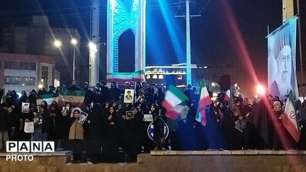 قاب هایی از حضور-۱