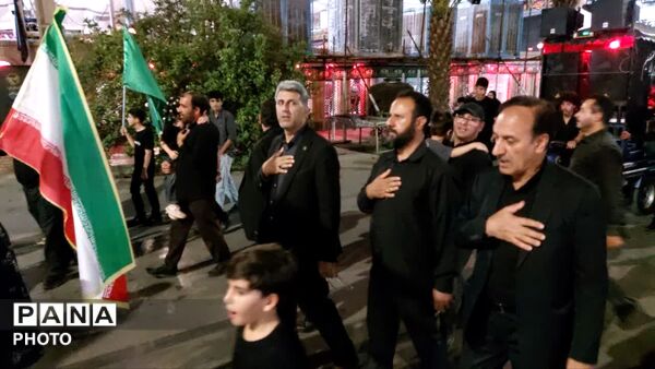 برپایی هیئت دانش آموزی در تجمعات شبانه مردم ولایتمدار طبس