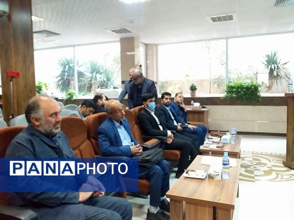 جلسه توجیهی راهبران و ناظران اقامه نماز مدارس مشهد مقدس