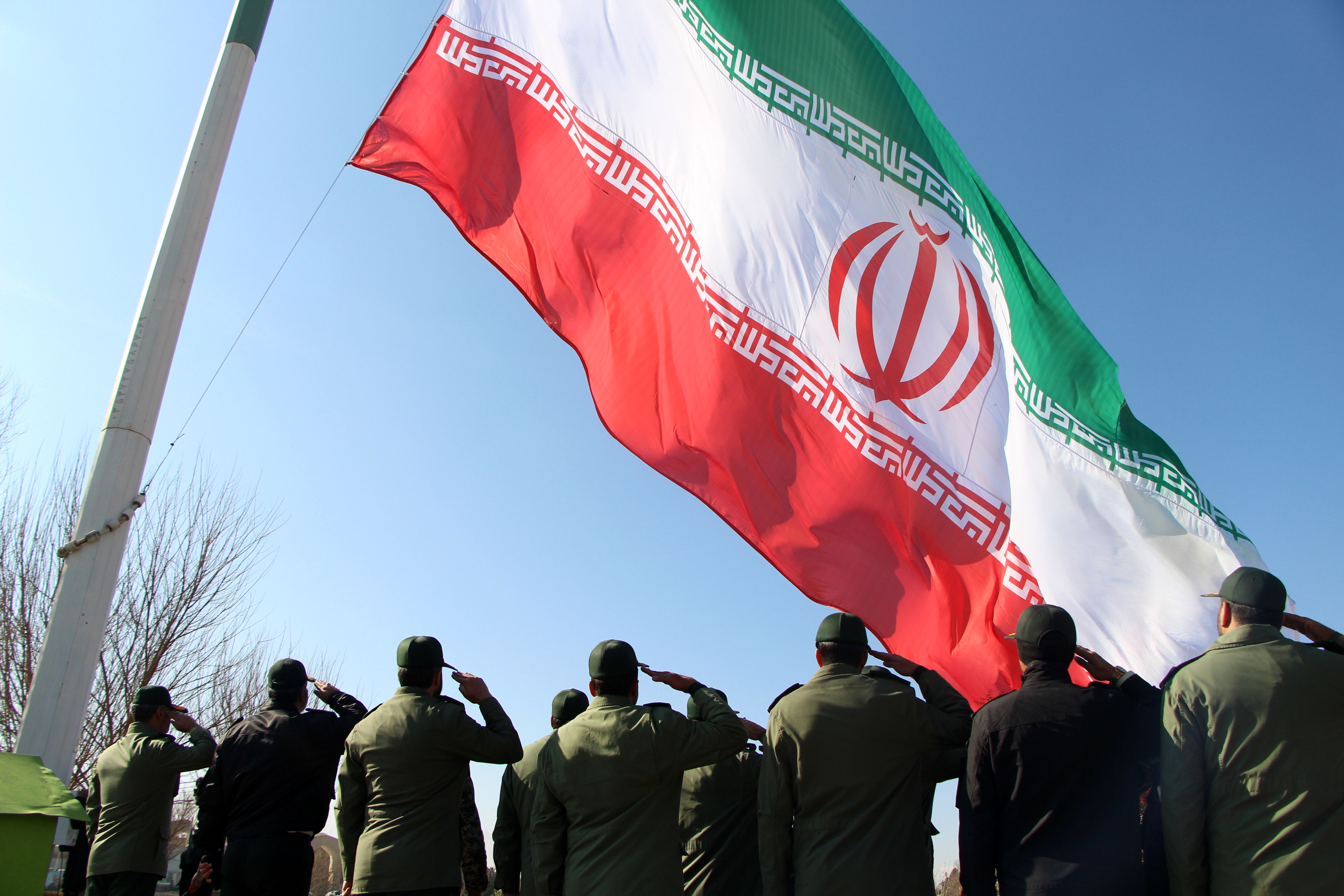 آیین اهتزار‌ و‌ احترام به پرچم مقدس‌جمهوری‌ اسلامی در یزد