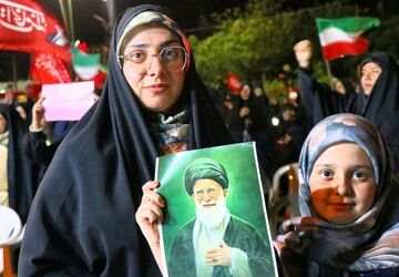 فرهنگیان دلیجان در صحنه پاسداشت ارزش‌های انقلابی و اسلامی