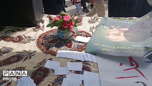 حضور کودکان در تشییع شهدای استان چهارمحال وبختیاری 