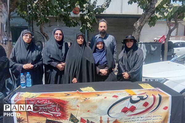 جاماندگان اربعین حسینی در مسیر قبله تهران