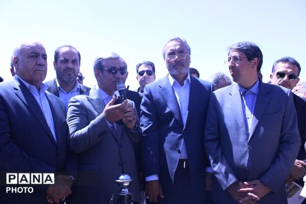 آیین کلنگ‌زنی آزادراه «حرم تا حرم» در زبرخان
