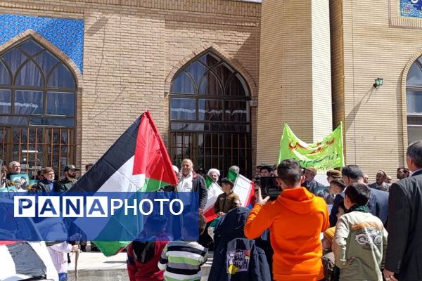 حضور پرشور مردم شهر تیتکانلو در راهپیمایی روز قدس 