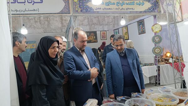 نمایشگاه دستاوردها و توانمندی بانوان روستایی در روستای بشرآباد