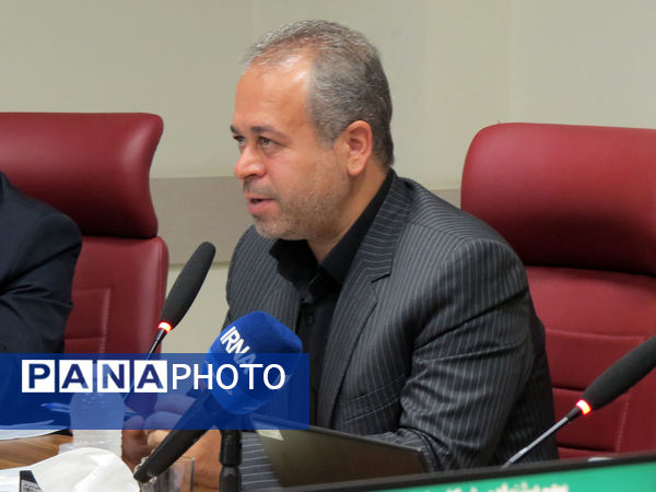 برگزاری شورای معاونان آموزش و پرورش با حضور استاندار 