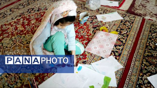 برپایی غرفه کودک در نمازجمعه کاشمر