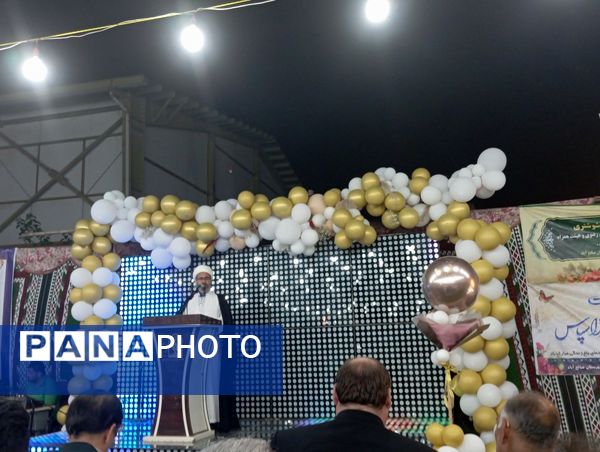 مراسم تجلیل از معلمان نمونه در شهرستان صالح آباد 