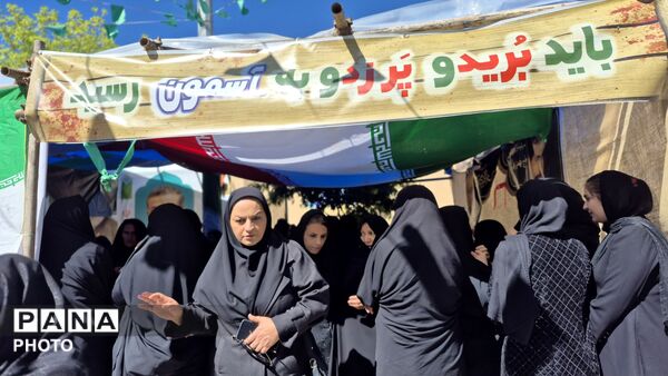 از سطوح عالی حکومتی تا مسئولان شهرستانی؛ همگی در سوگ سردار شهید گرد آمدند