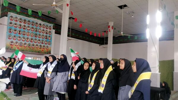 جشن روز دانش آموز دختران دبیرستان حضرت فاطمه و حضرت رقیه در مهدیه شهر بار نیشابور 