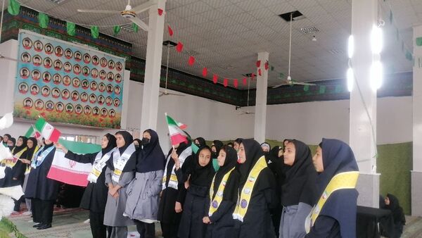 جشن روز دانش آموز دختران دبیرستان حضرت فاطمه و حضرت رقیه در مهدیه شهر بار نیشابور 