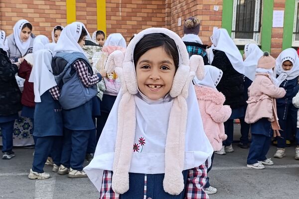 برپایی بازارچه کسب‌و‌کار در مدرسه شهدای پانزده خرداد قرچک