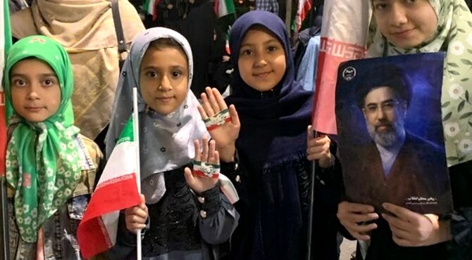 برپایی غرفه معاونت پرورشی و تربیت‌بدنی در حاشیه اجتماع دختران جان فدای ایران
