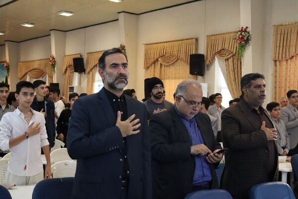 تجلیل از برگزیدگان جشنواره‌های فرهنگی و هنری دانش‌آموزان مازندران
