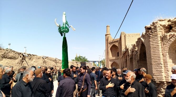 مراسم عزاداری در روز عاشورا همراه با حضور پر شور مردم روستای شوریاب