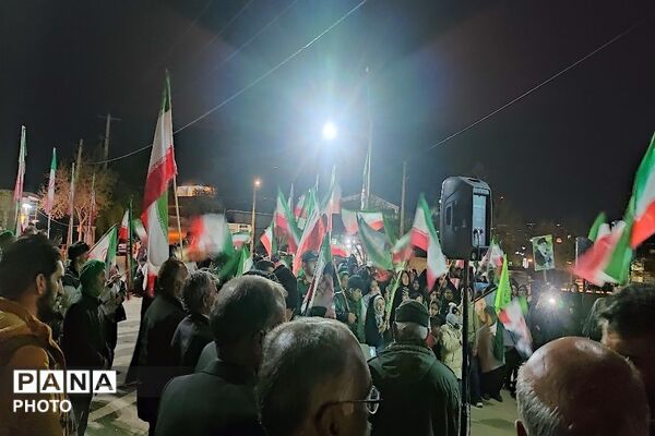 سنگر ما خیابان است 
