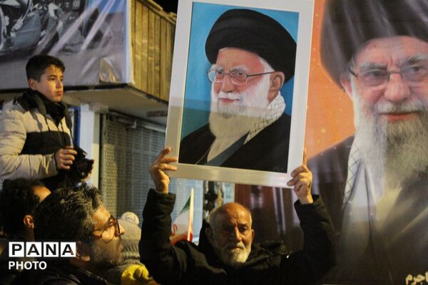 جاجرمی‌ها با شور و حضور بی‌نظیر پای این انقلاب ایستاده‌اند