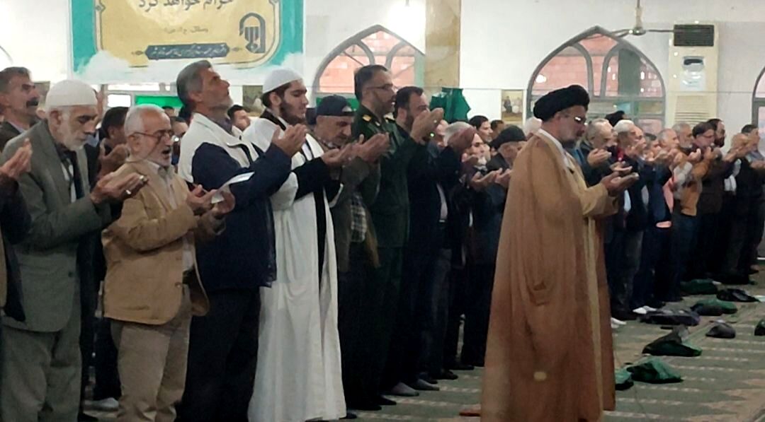 برپایی نماز پرفیض عید فطر در مصلی قائمشهر/فیلم
