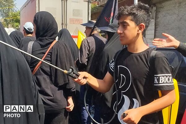 خروش ملت در بدرقه پیکر رهبر شهید