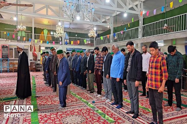 اقامه نماز عبادی سیاسی جمعه اردیبهشت ماه در شهر بار نیشابور