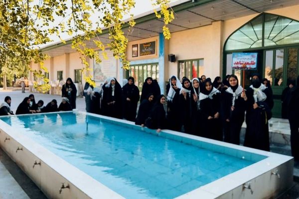 دانش‌آموزان دبیرستان طلیعه شاهد در سفری معنوی به سرزمین نور قدم گذاشتند