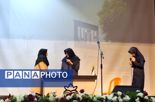 جشن یاوران انقلاب در تربت حیدریه 