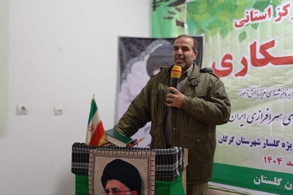 دانش‌آموزان گرگانی نهال عشق به وطن کاشتند