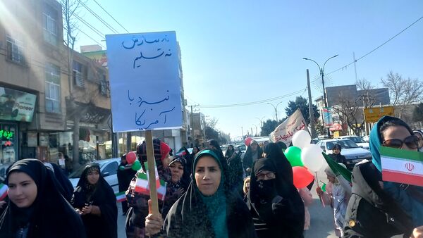مردم غیور ملارد با حضور پرشور خود در راهپیمایی ۲۲ بهمن، ثابت کردند که همچنان پای انقلاب اسلامی ایستاده‌اند.
