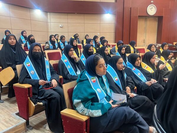 انتخابات شورای دانش آموزی در ناحیه 2مشهد