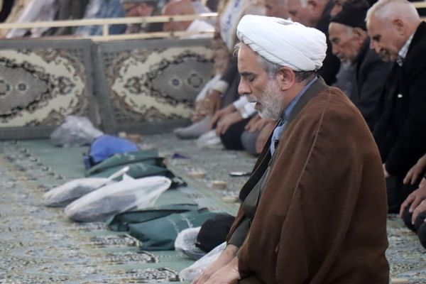 برگزاری نماز جمعه با حضور مردم پاکدشت