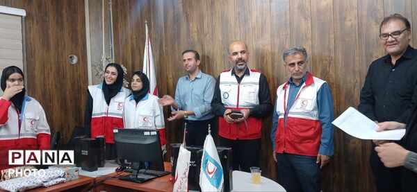 تجلیل و تقدیر از نوجوان هلال احمر ساوجبلاغ