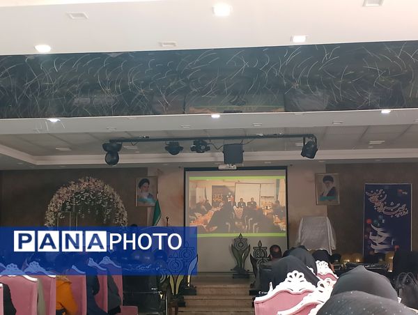 اختتامیه دهمین جشنواره نوجوان خوارزمی در تالار فرهنگیان کاشمر