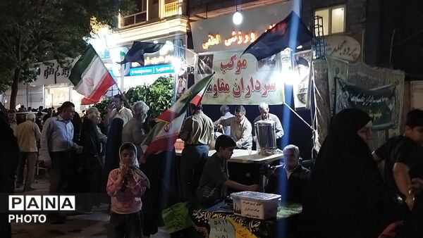  موکب سرداران مقاومت میزبان سنگربان نیشابوری برای هشتادمین شب 
