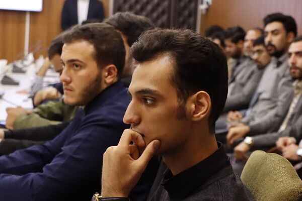 نشست صمیمی شورای عالی استان‌ها با نمایندگان مجمع دانشجویی