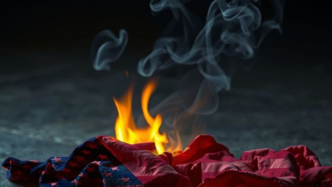 چهارشنبه‌سوری متفاوت؛ بیداری نسل جدید در شب اتحاد ملی