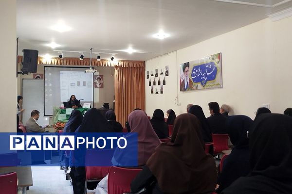 نشست بصیرتی با رویکرد انتخابات در آموزش و پرورش رودهن 