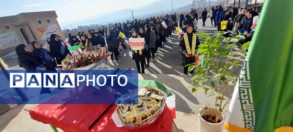 برنامه دهه فجر در مدرسه امیدانقلاب شهرستان سملقان