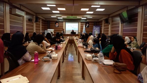برگزاری سومین جلسه از آموزش‌های دوره مجری شو