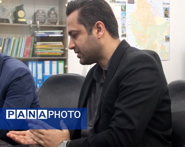 جلسه هم‌اندیشی کارکنان سازمان دانش‌آموزی استان بوشهر