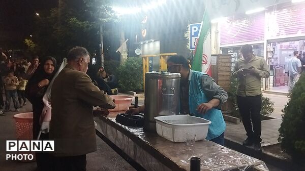 گذری بر موکب مردمی شهید صدر زاده در چهل و دومین شب از اجتماعات مردمی نیشابور 