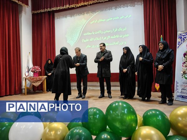 همایش «الگوسازی از زنان موفق»؛ ترسیم نقشه راه «الگوی سوم» در مسیر تعالی