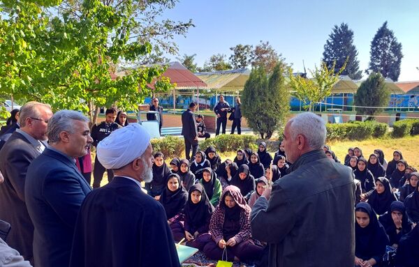 بازدید نماینده مجلس خبرگان رهبری از اردوی تمشک در آذربایجان غربی