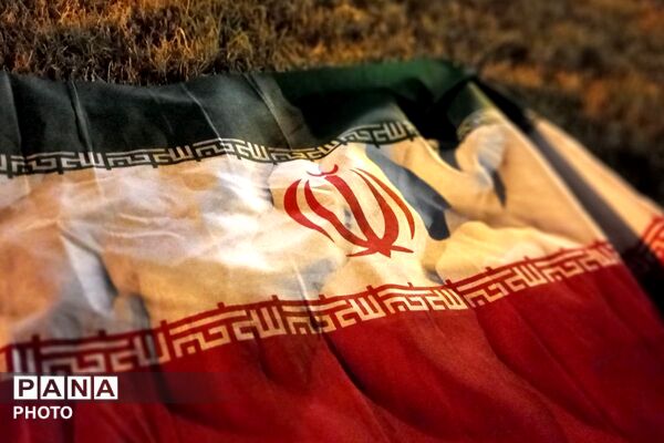 حضور مردم قرچک مخصوصا کودکان در تجمع روز جمهوری اسلامی، پررنگ تر از همیشه