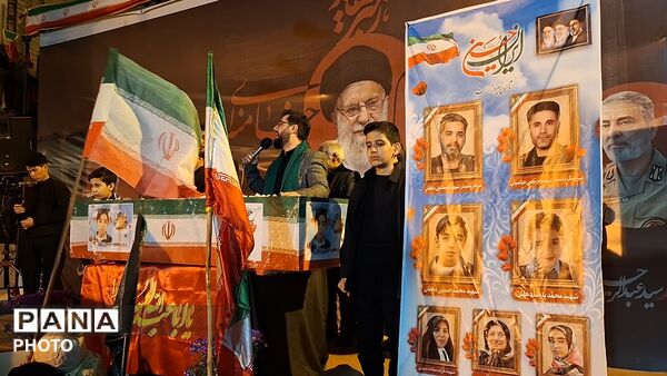 آیین وداع با پیکر دانش آموز شهید محمد حسین دهقان در قم