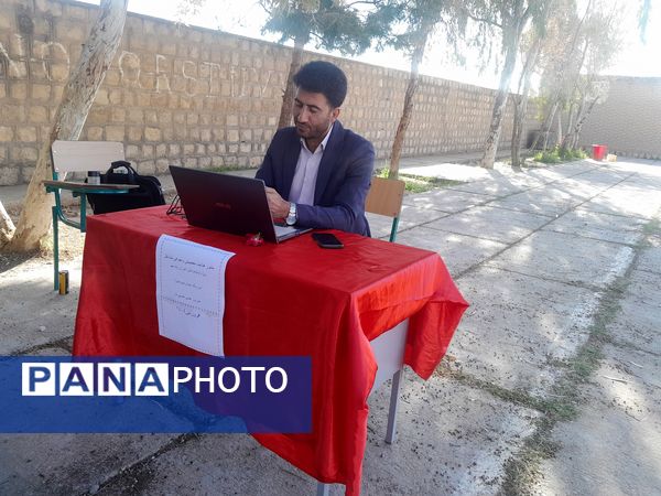 کارگاه‌های هدایت تحصیلی و معرفی مشاغل در مدارس کوهنانی