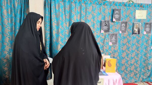 برگزاری «میز خدمت ویژه بانوان» به مناسبت میلاد حضرت فاطمه زهرا (س) در فیروزان