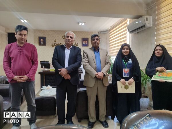 آیین تجلیل و تقدیر از دانش آموزان  خبرنگار خبرگزاری پانا ناحیه۳