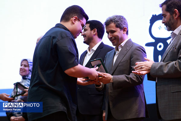 اختتامیه «مسابقه ملی هوش مصنوعی دانش‌آموزی» 